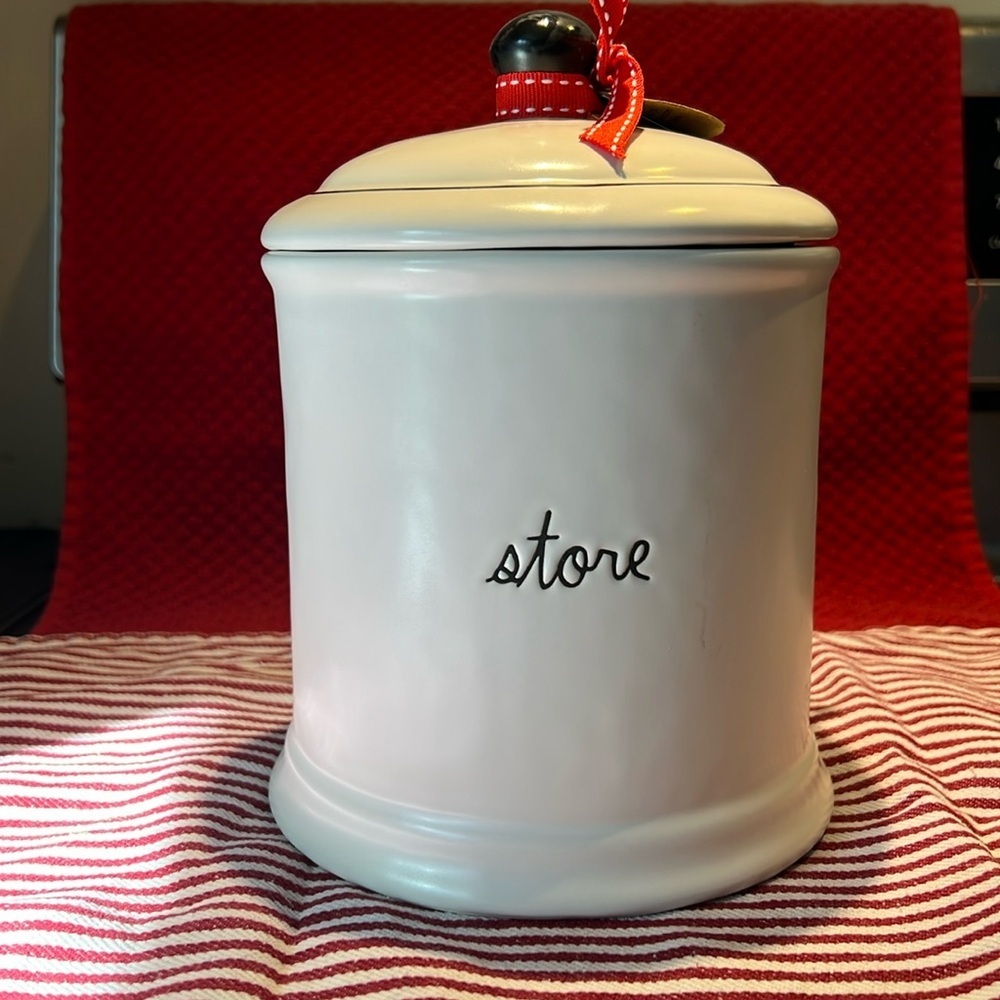 REA DUNN storage canister